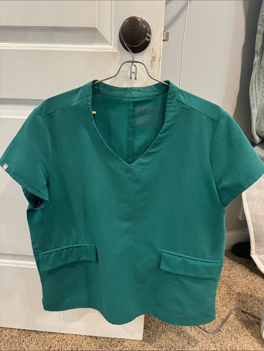 Fig scrub top